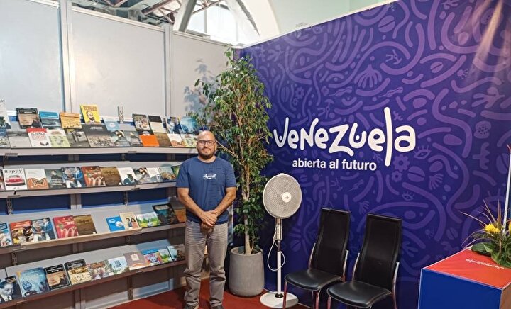 «رانخل» از غرفه ونزوئلا در نمایشگاه سی و پنجم می‌گوید/ از کاراکاس تا مصلی به عشق کتاب و کله‌پاچه!