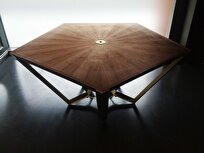 Iranian Specialist Builds Changeable Mobile Table
