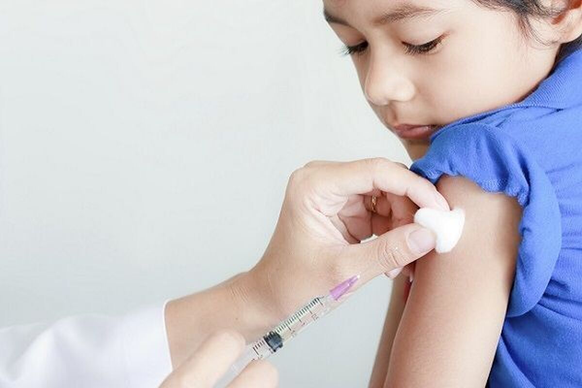 ارتقای سلامت نوزادان و کودکان با اجرای برنامه واکسیناسیون پنوموکوک و روتاویروس