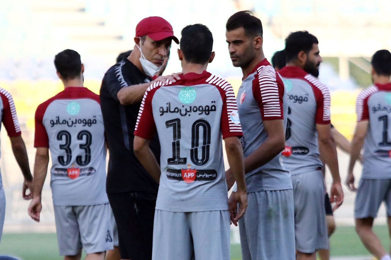 گل‌محمدی و پرسپولیس