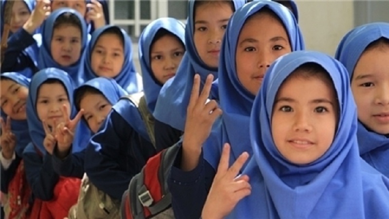 دانش آموز افغان
