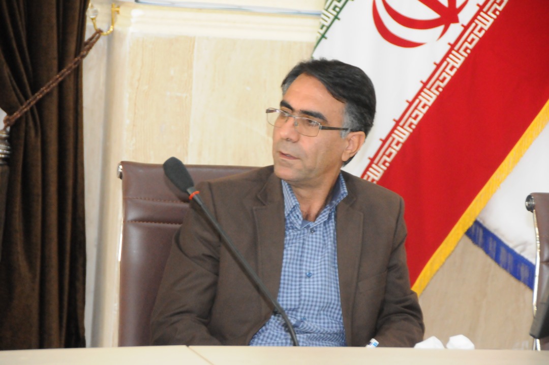 عقد قرار داد 6 طرح  برون دانشگاهی  در دانشگاه آزاد اسلامی  استان لرستان