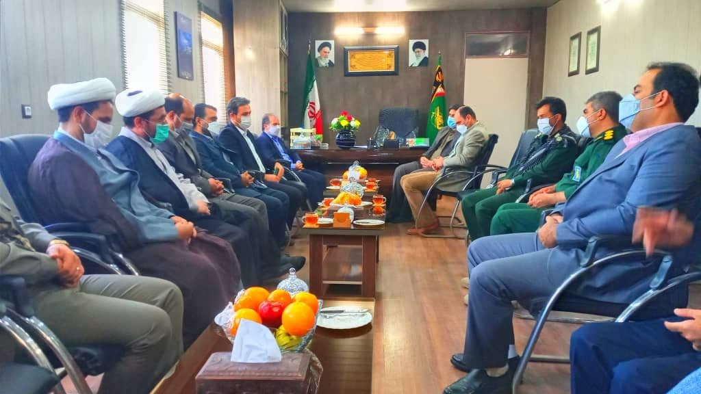 مهدی لقمان‌نیا رئیس دانشگاه آزاد چابهار در دیدار با فرمانده سپاه شهرستان چابهار