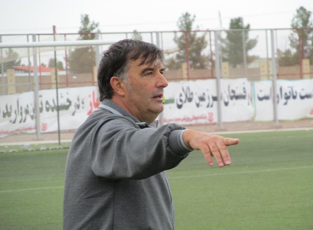 میشو کریستوویچ.jpg