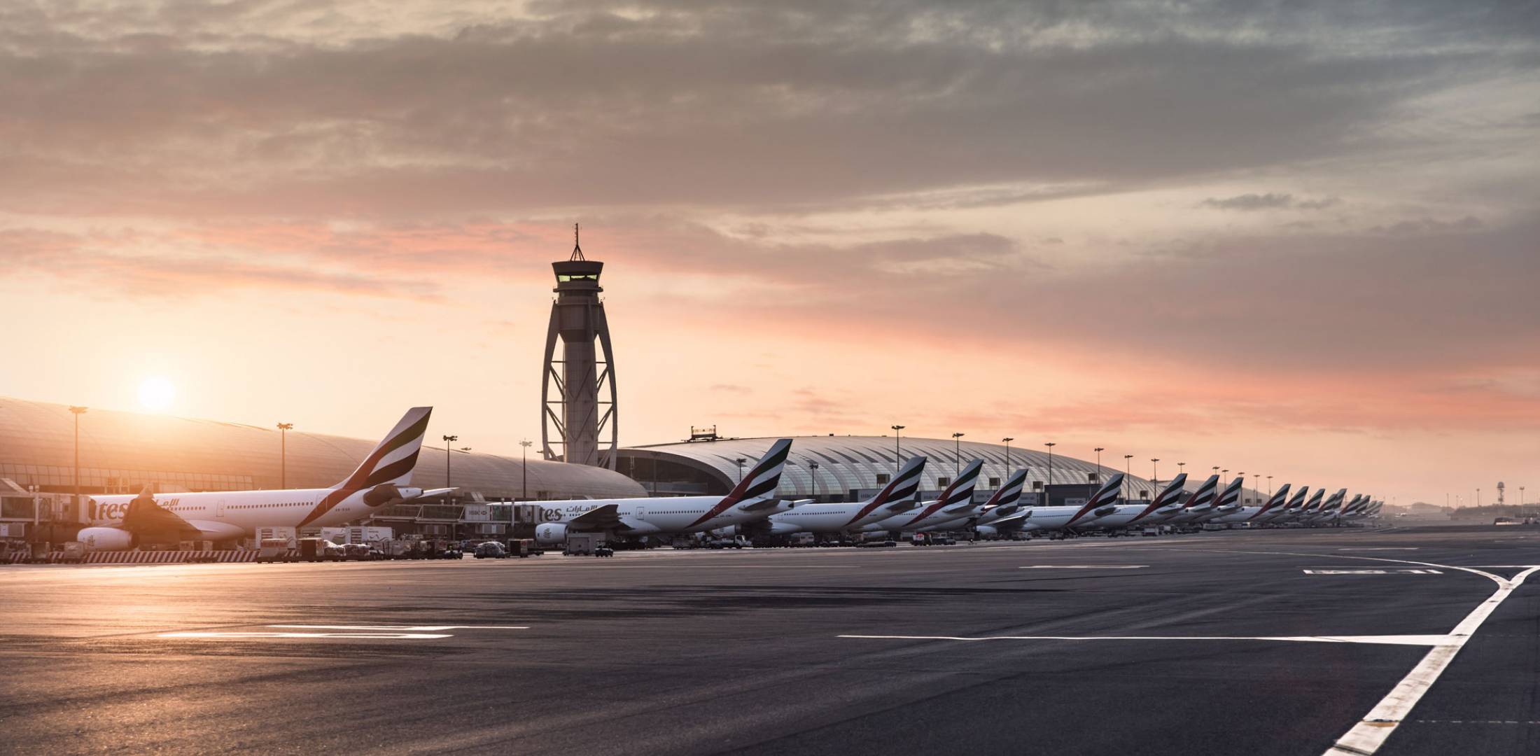 dubai-international-airport-tower-and-terminals-2015-credit-dubai-airports.jpg