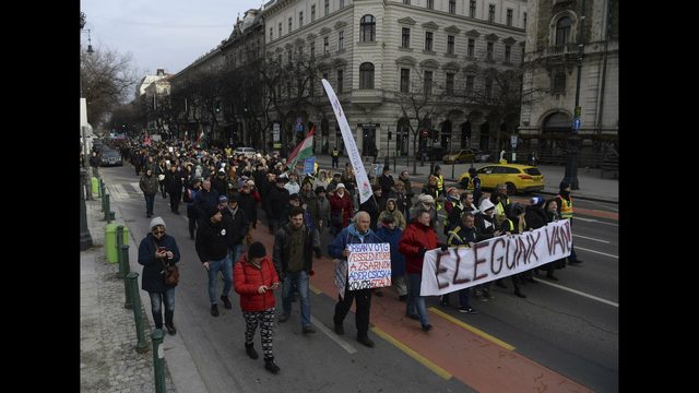 Hungary_Politics_Protest_36817_14263958_ver1.0_640_360.jpg