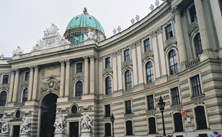 university-of-vienna-uni-abroad-1.jpg