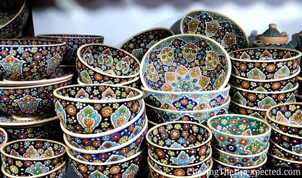 iran-souvenirs-hamedan-pottery.jpg