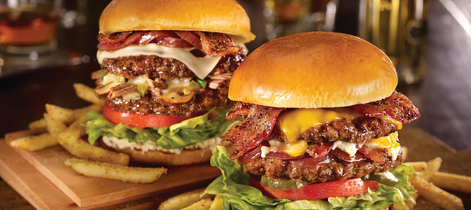 juicy-burger-chicago-at-mikkeys.jpg