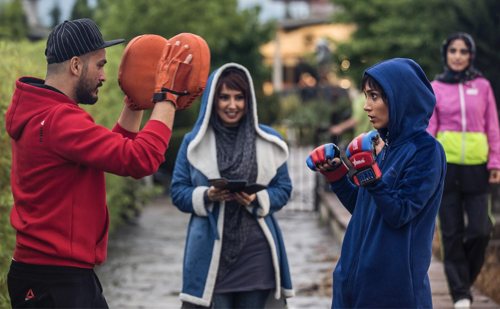 نمایش خانگی2.jpg