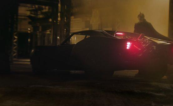 The-Batman-2021-Batmobile-Reveial-03.jpg