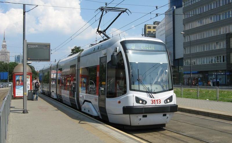 Pesa_120N_3113,_tram_line_9,_Warsaw,_2009.jpg