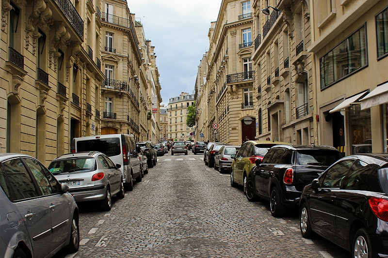 how-to-park-street-paris.jpg