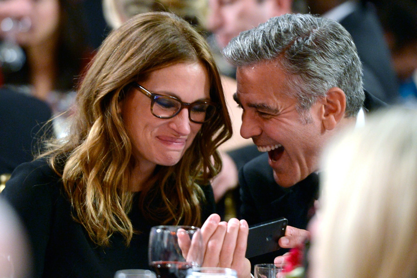 julia-roberts-george-clooney-laughing.jpg