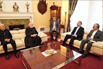 وزير الخارجية الإيراني يلتقي مع وزير خارجية الفاتيكان