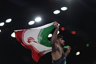 إسماعيلي وعموزاد يتصدران التصنيف العالمي لأفضل المصارعين في عام 2025