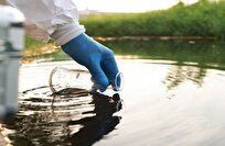 تقنية جديدة تستخدم بكتيريا آمنة لمكافحة التلوث النفطي