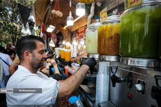 شهدت طهران هذا الأسبوع درجات حرارة بلغت 40 درجة مئوية، واجتاحت موجة صيف حارقة العاصمة.