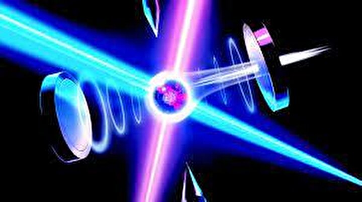 New Quantum Technology Combines Free Electrons, Photons