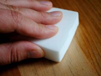 ‘Magic’ Cleaning Sponges Found to Release Trillions of Microplastic Fibers