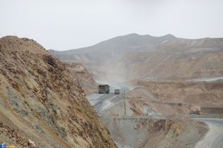 Sarcheshme Copper Complex, one of the largest industrial and open-pit complexes in the world, is located in the suburbs of Rafsanjan county, in the Iranian Southern province of Kerman, where the Zagros Mountain Range nears its final destination, enjoying a huge reservoir of about 1 billion 200 million tons of sulfur ore.