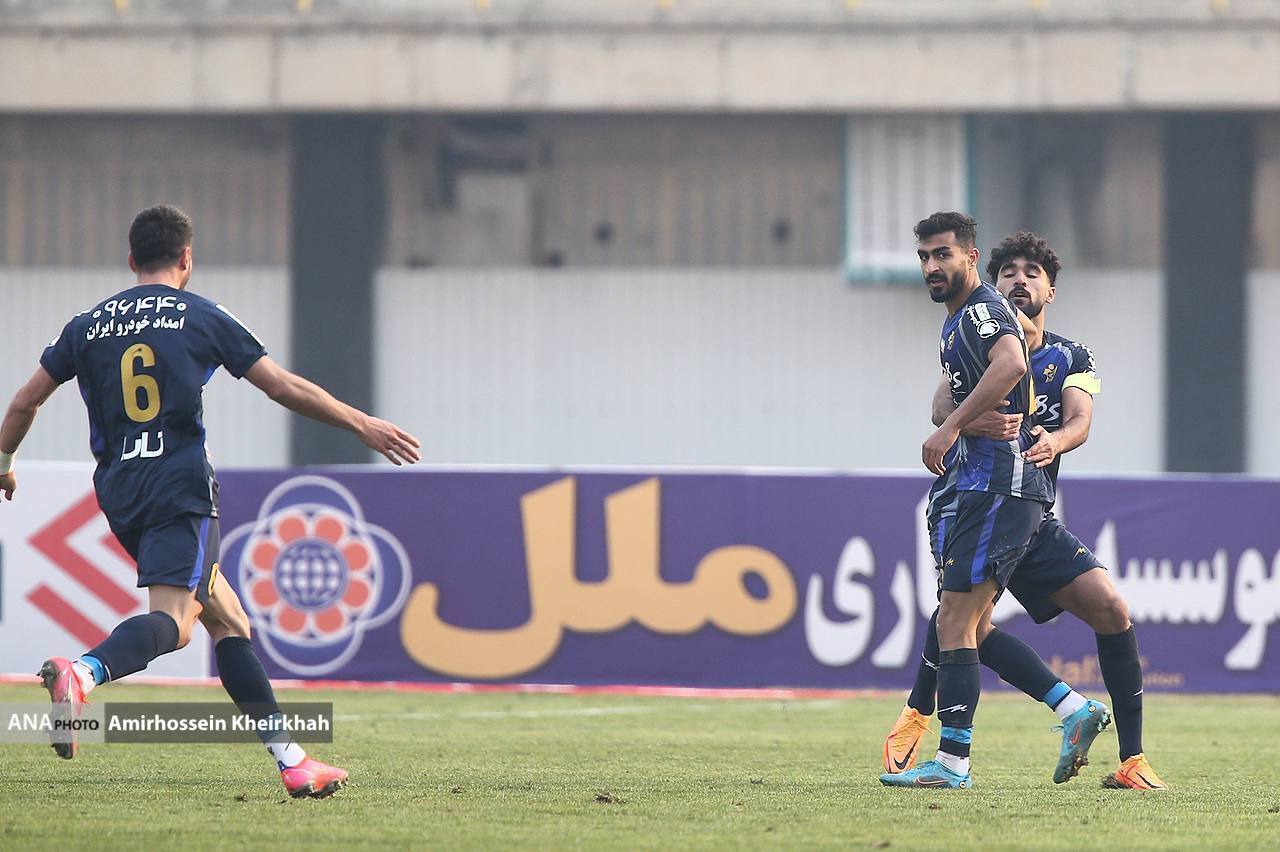 شادی گل پیکانیها پس از فتح دروازه سپاهان+تصاویر شادی گل پیکانیها پس از فتح دروازه سپاهان+تصاویر