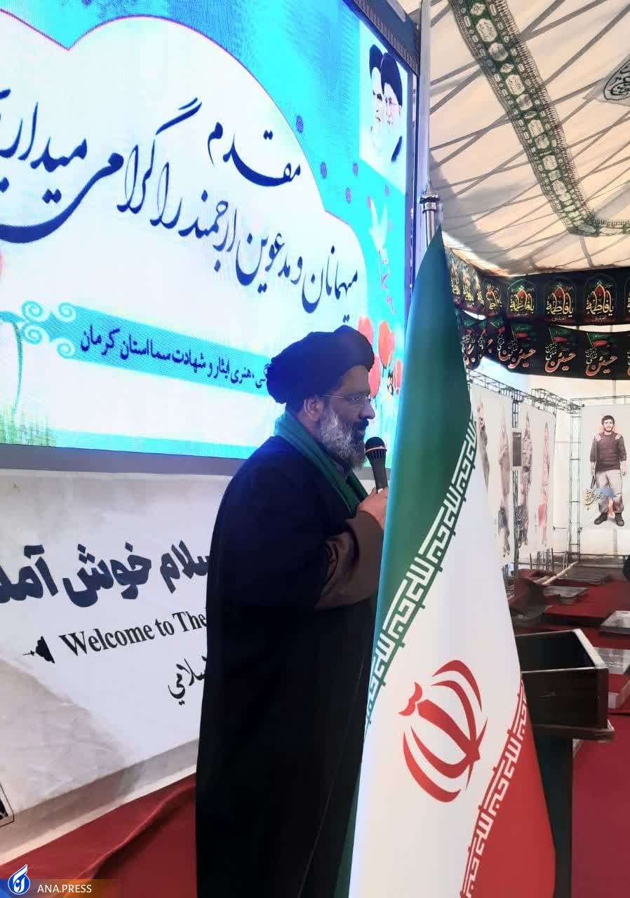 تجدید بیعت دانشآموزان کرمانی با آرمانهای سیدالشهدای مقاومت تجدید بیعت دانشآموزان کرمانی با آرمانهای سیدالشهدای مقاومت