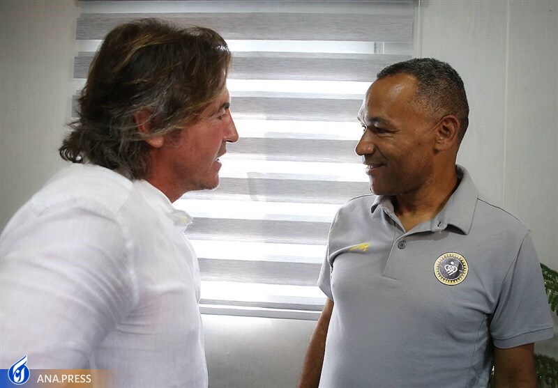 از آرامش دستیار مورینیو و رکوردشکنی سرمربی بدون اعصاب استقلال! از آرامش دستیار مورینیو و رکوردشکنی سرمربی بدون اعصاب استقلال!