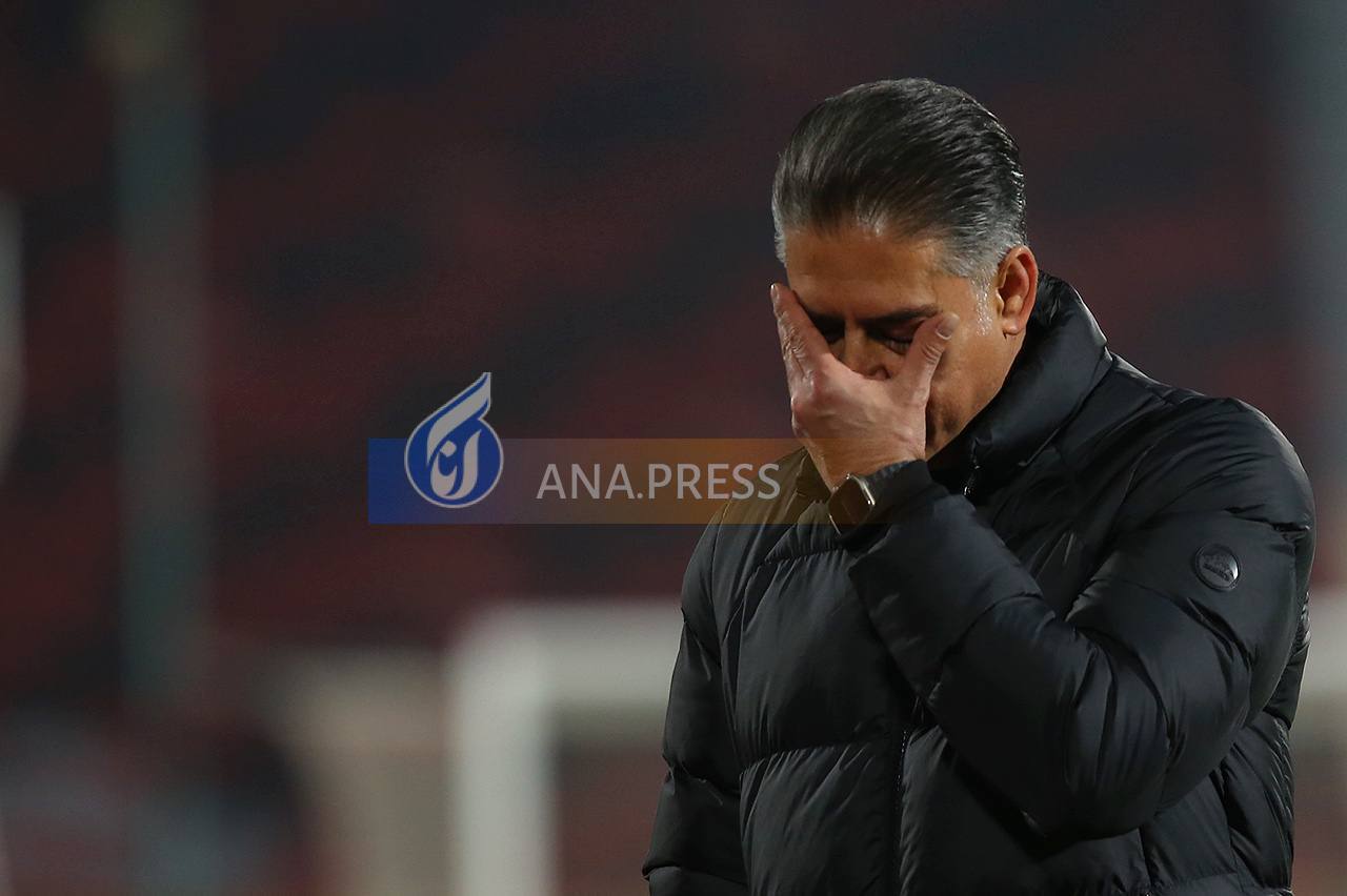 شکست شاگرد مقابل استاد به روایت تصویر شکست شاگرد مقابل استاد به روایت تصویر