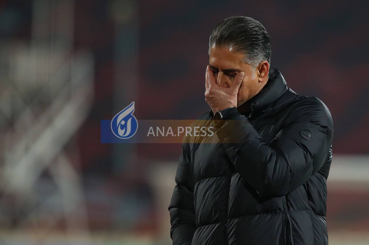 شکست شاگرد مقابل استاد به روایت تصویر شکست شاگرد مقابل استاد به روایت تصویر