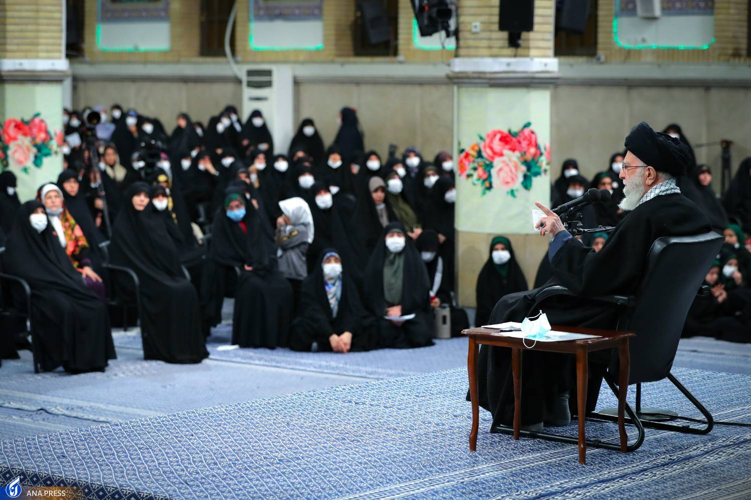 ترسیم چشم انداز جدید برای زنان در «گام دوم انقلاب» ترسیم چشم انداز جدید برای زنان در «گام دوم انقلاب»