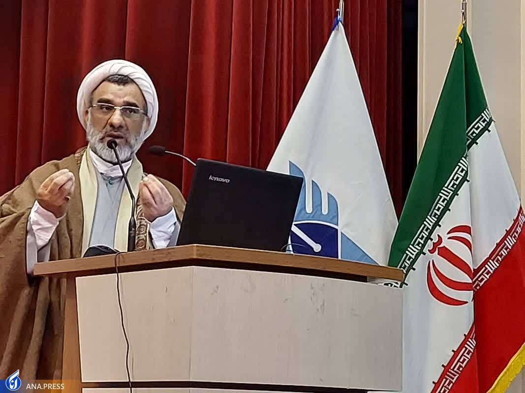 شریعت و نبوت از حکمت حفاظت میکنند شریعت و نبوت از حکمت حفاظت میکنند