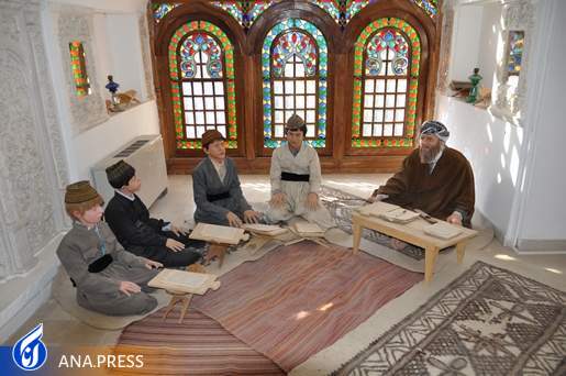 «نظام استادشاگردی» چگونه نگارگری را به ریشههایش پیوند میدهد؟ «نظام استادشاگردی» چگونه نگارگری را به ریشههایش پیوند میدهد؟