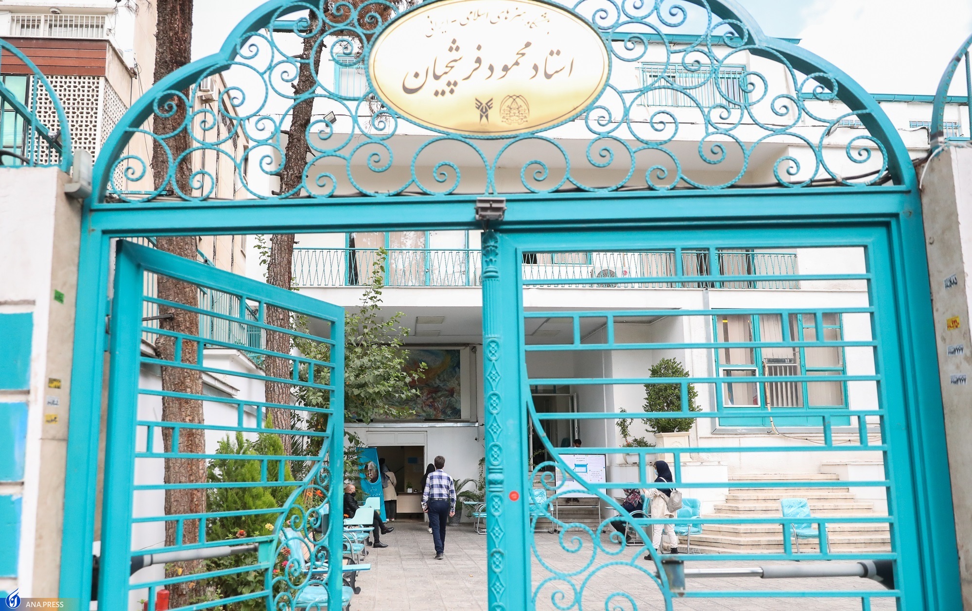 «نظام استادشاگردی» چگونه نگارگری را به ریشههایش پیوند میدهد؟ «نظام استادشاگردی» چگونه نگارگری را به ریشههایش پیوند میدهد؟