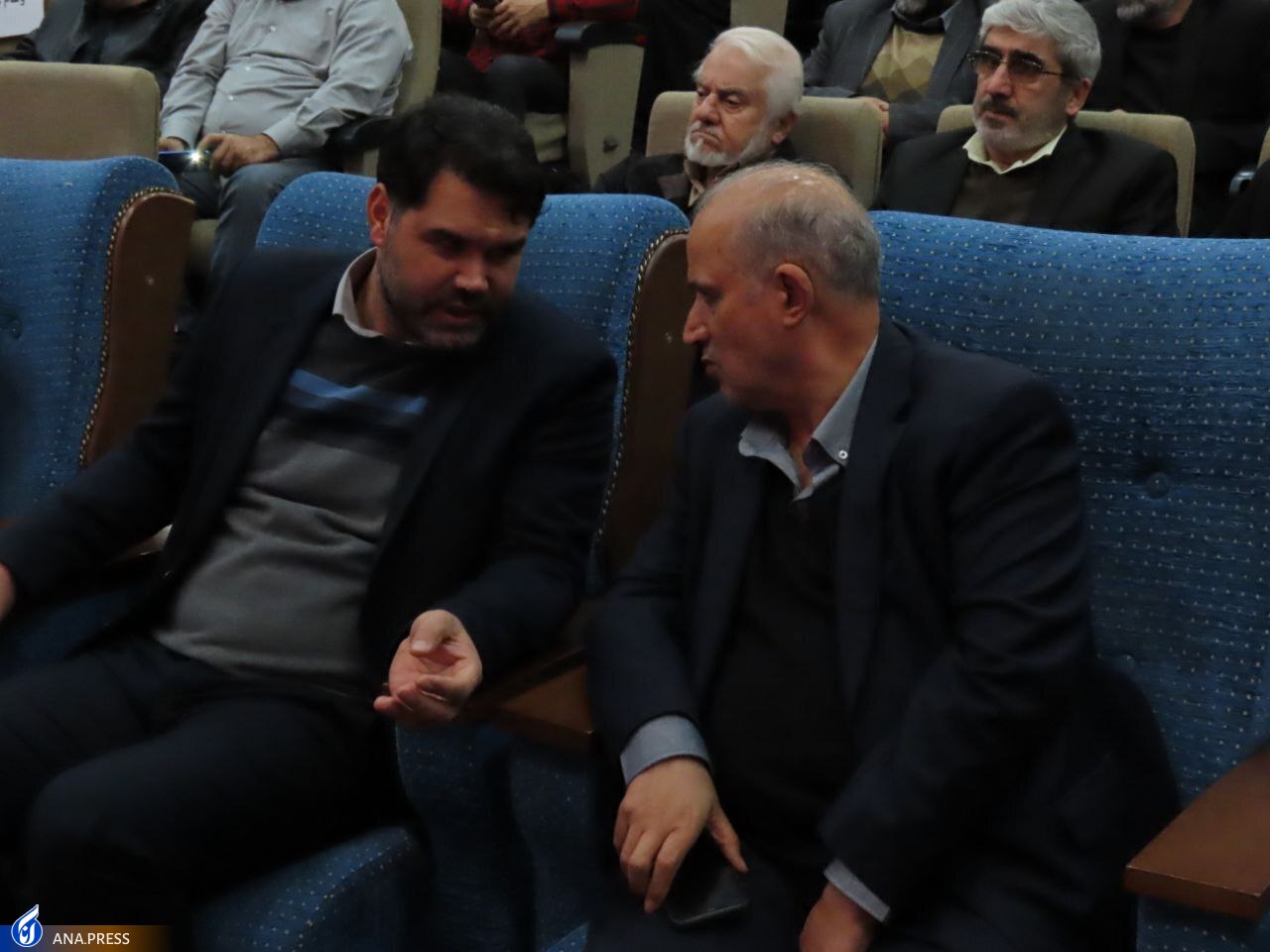 تقدیر از ورزشکاران جوانمرد در سالگرد شهید قاسم سلیمانی+تصاویر تقدیر از ورزشکاران جوانمرد در سالگرد شهید قاسم سلیمانی+تصاویر