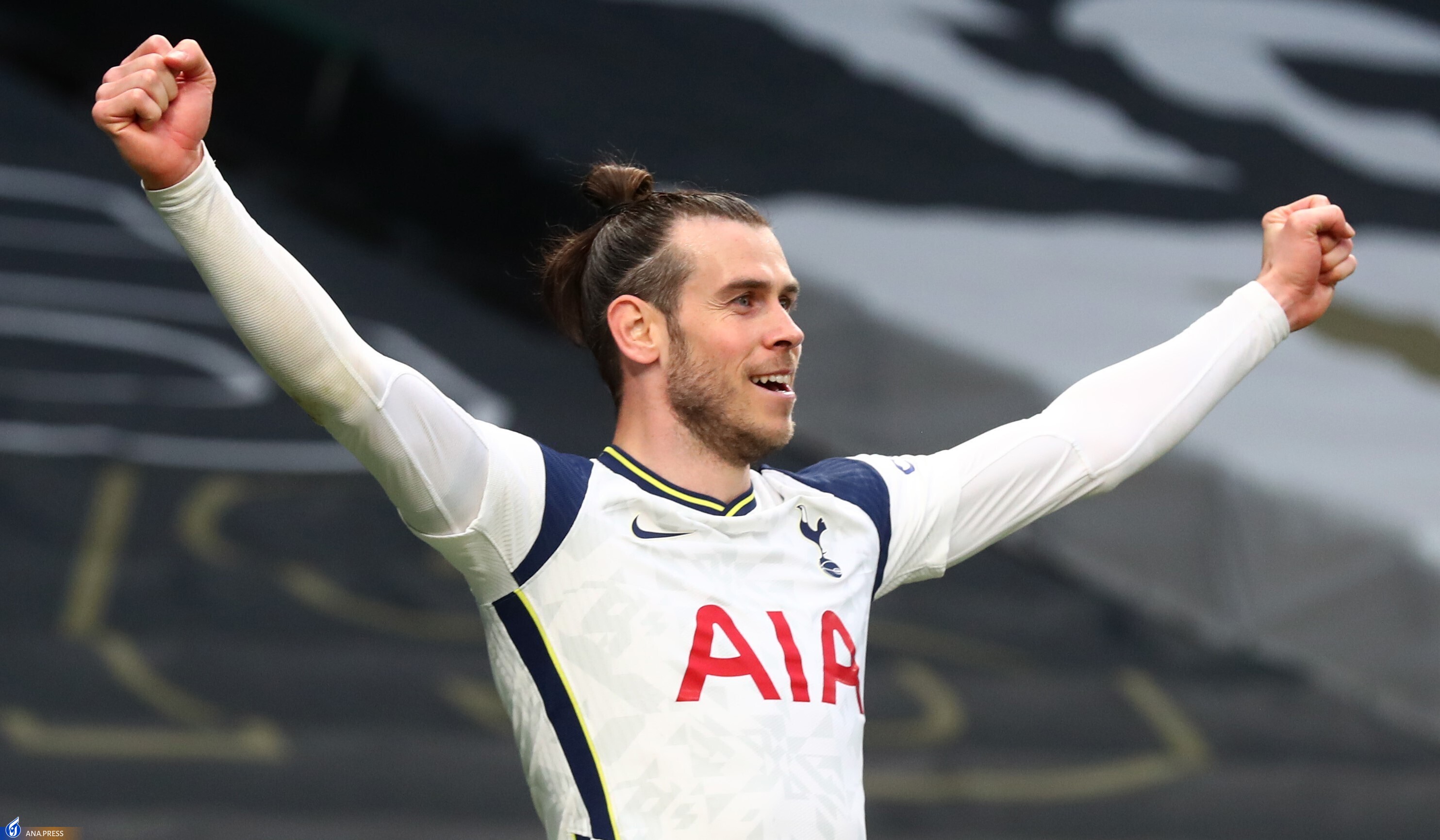 کتاب ۱۷ ساله گرت بیل بسته شد؛ ستارهای که همیشه نورانی نبود کتاب ۱۷ ساله گرت بیل بسته شد؛ ستارهای که همیشه نورانی نبود