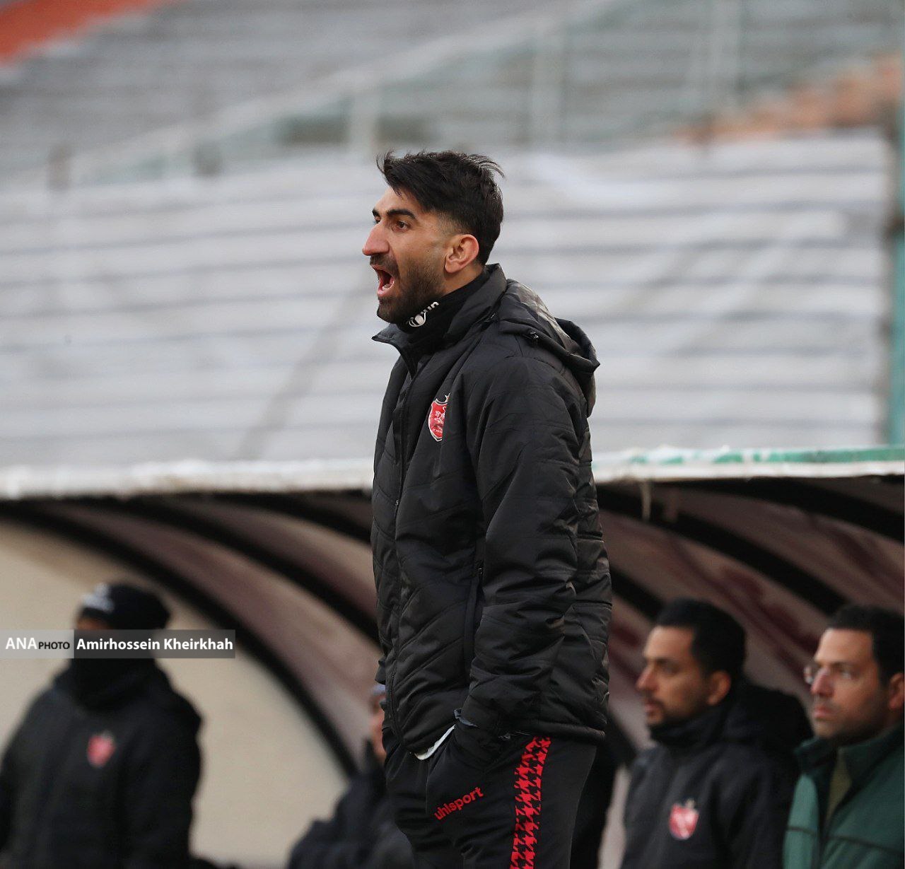 تب و تاب بیرانوند روی نیمکت پرسپولیس+تصاویر تب و تاب بیرانوند روی نیمکت پرسپولیس+تصاویر