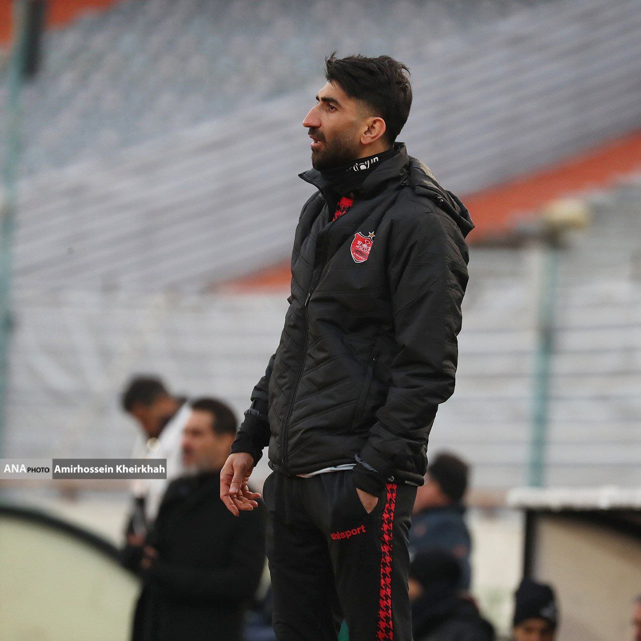 تب و تاب بیرانوند روی نیمکت پرسپولیس+تصاویر تب و تاب بیرانوند روی نیمکت پرسپولیس+تصاویر