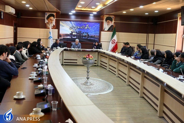 دانشگاه آزاد اسلامی سمنان دارای ۸ انجمن علمی فعال و ۳ انجمن دانشجویی است