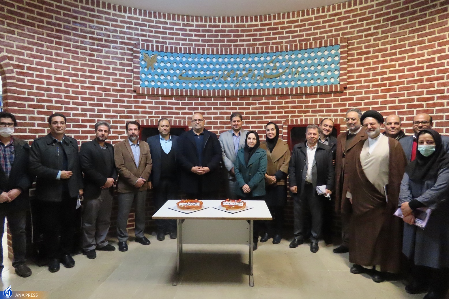 برپایی نمایشگاه «نگارخانه مهر» در دانشگاه آزاد اسلامی واحد یادگار امام خمینی شهرری برپایی نمایشگاه «نگارخانه مهر» در دانشگاه آزاد اسلامی واحد یادگار امام خمینی شهرری