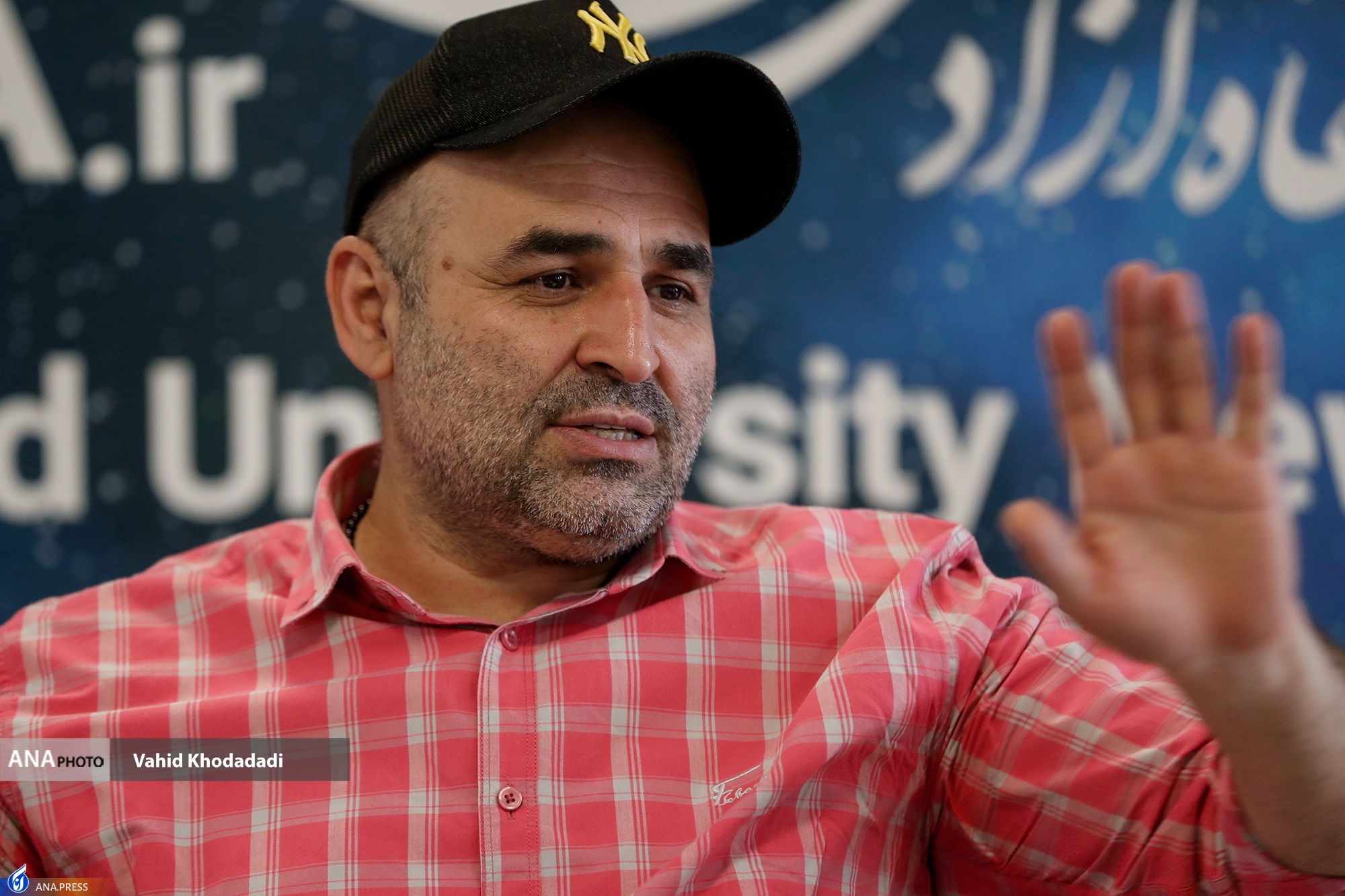 طنازی در تلویزیون؛ فرشی هزارنقش که بافنده کاربلد و حامی دلسوز می‌خواهد