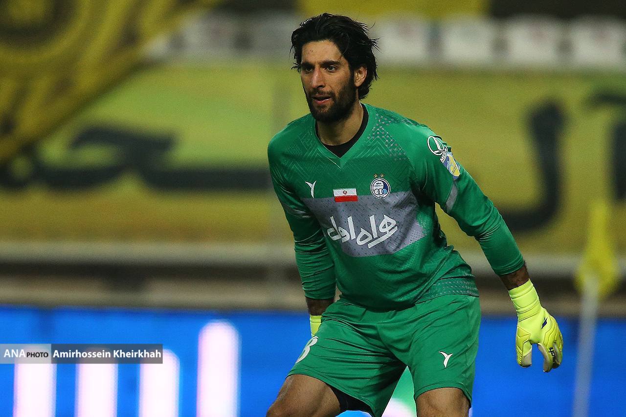 گزارش تصویری از دیدار سپاهان و استقلال در یک بازی مهیج گزارش تصویری از دیدار سپاهان و استقلال در یک بازی مهیج