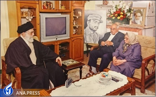 وقتی پدر شهید ارمنی از دیدن رهبر انقلاب شوکه می‌شود