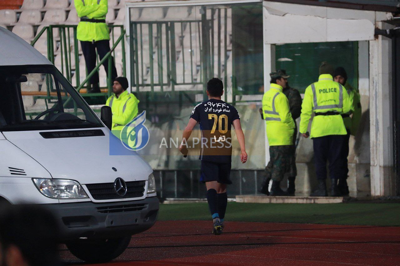 واکنش عجیب مهاجم پیکان به تصمیم مجتبی حسینی+تصاویر