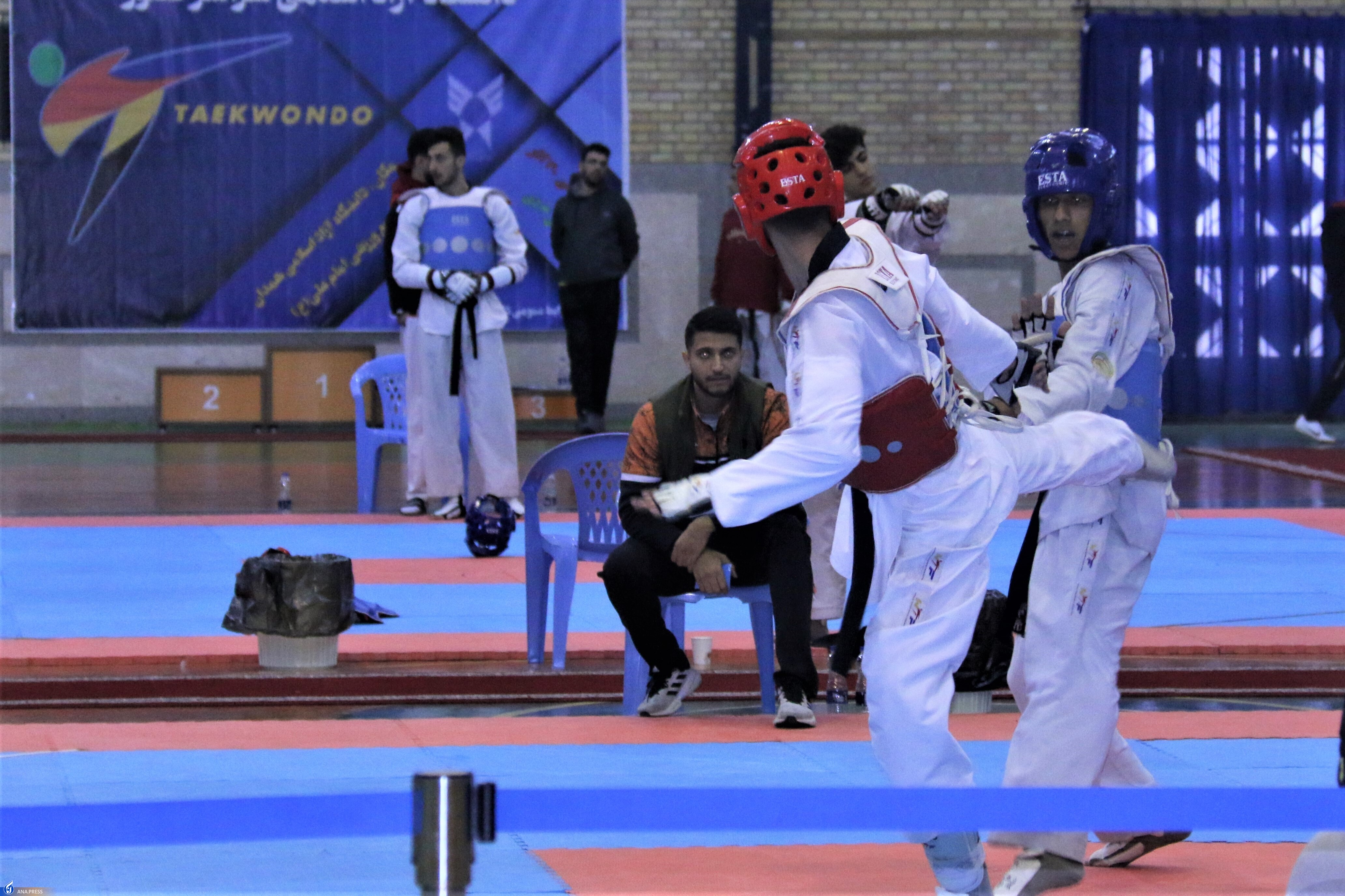 قهرمانی تکواندو پسران دانشجو هم به تهران رسید