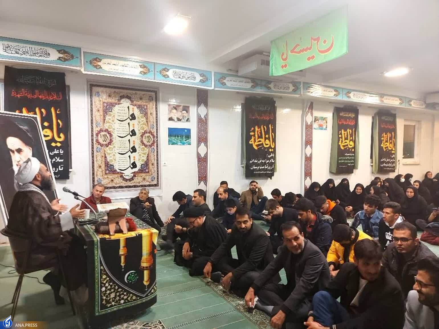 اشک و ماتم دانشگاهیان در سوگ بی‌بی دو عالم