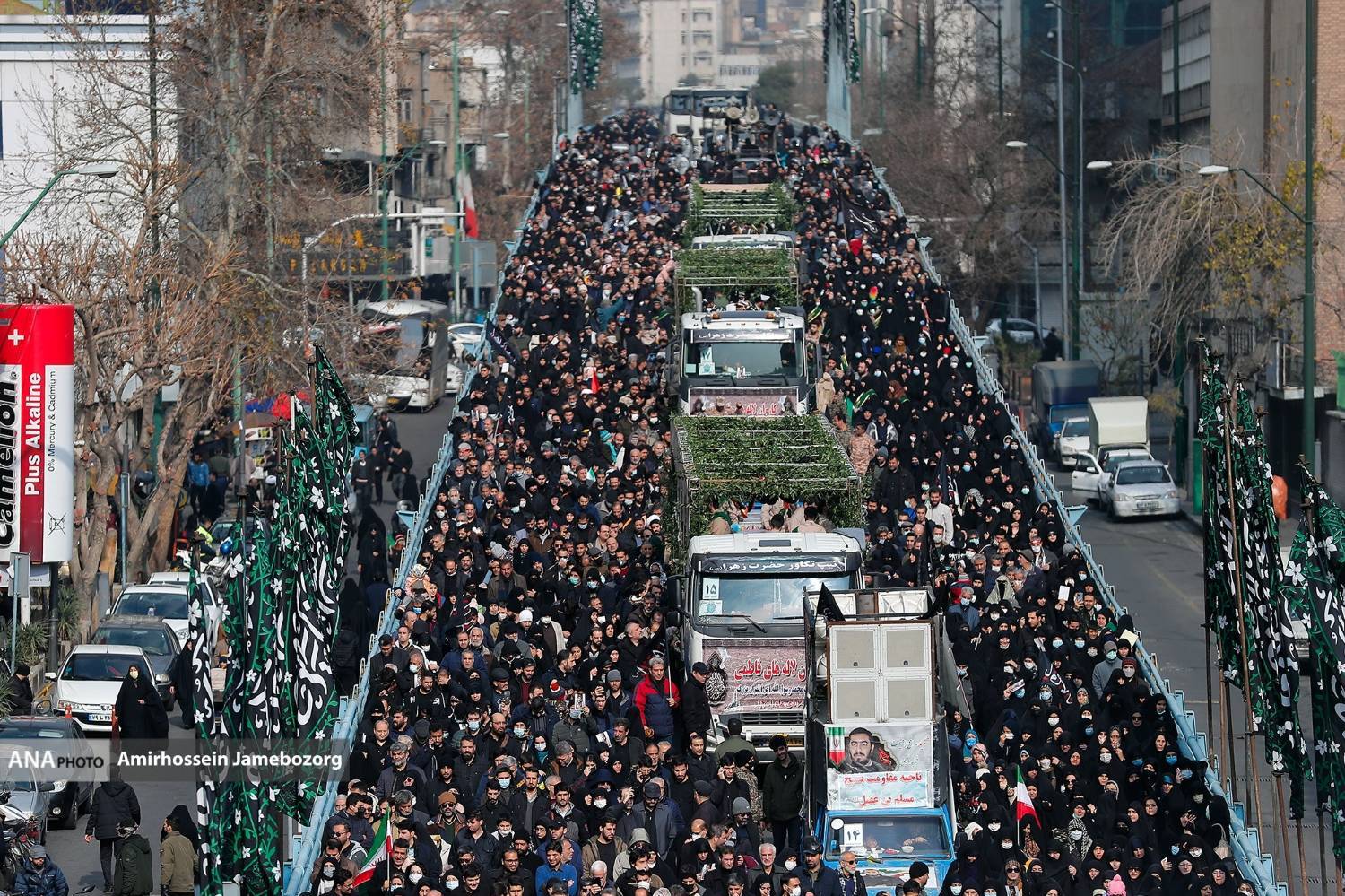 وقتی رسانههای لندن نشین حضور مردم را سانسور میکنند وقتی رسانههای لندن نشین حضور مردم را سانسور میکنند