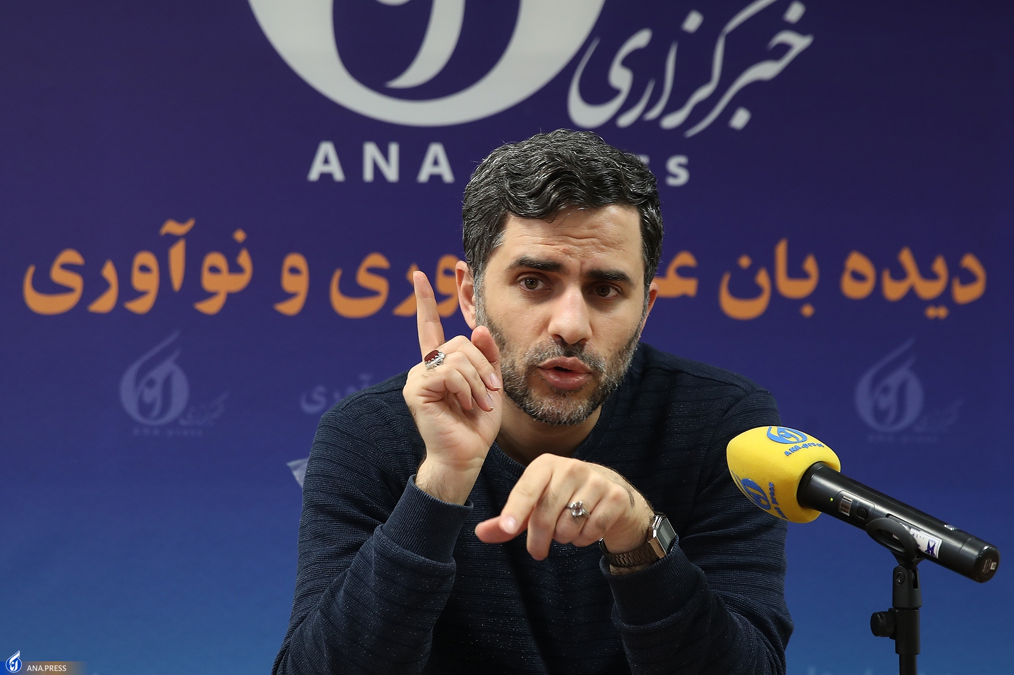 یک انقلاب فرهنگی واقعی هستیم/سر دسته ضدنقلابها کسانیاند که نمیخواهند دانشگاههای ما سیاسی باشد! یک انقلاب فرهنگی واقعی هستیم/سر دسته ضدنقلابها کسانیاند که نمیخواهند دانشگاههای ما سیاسی باشد!