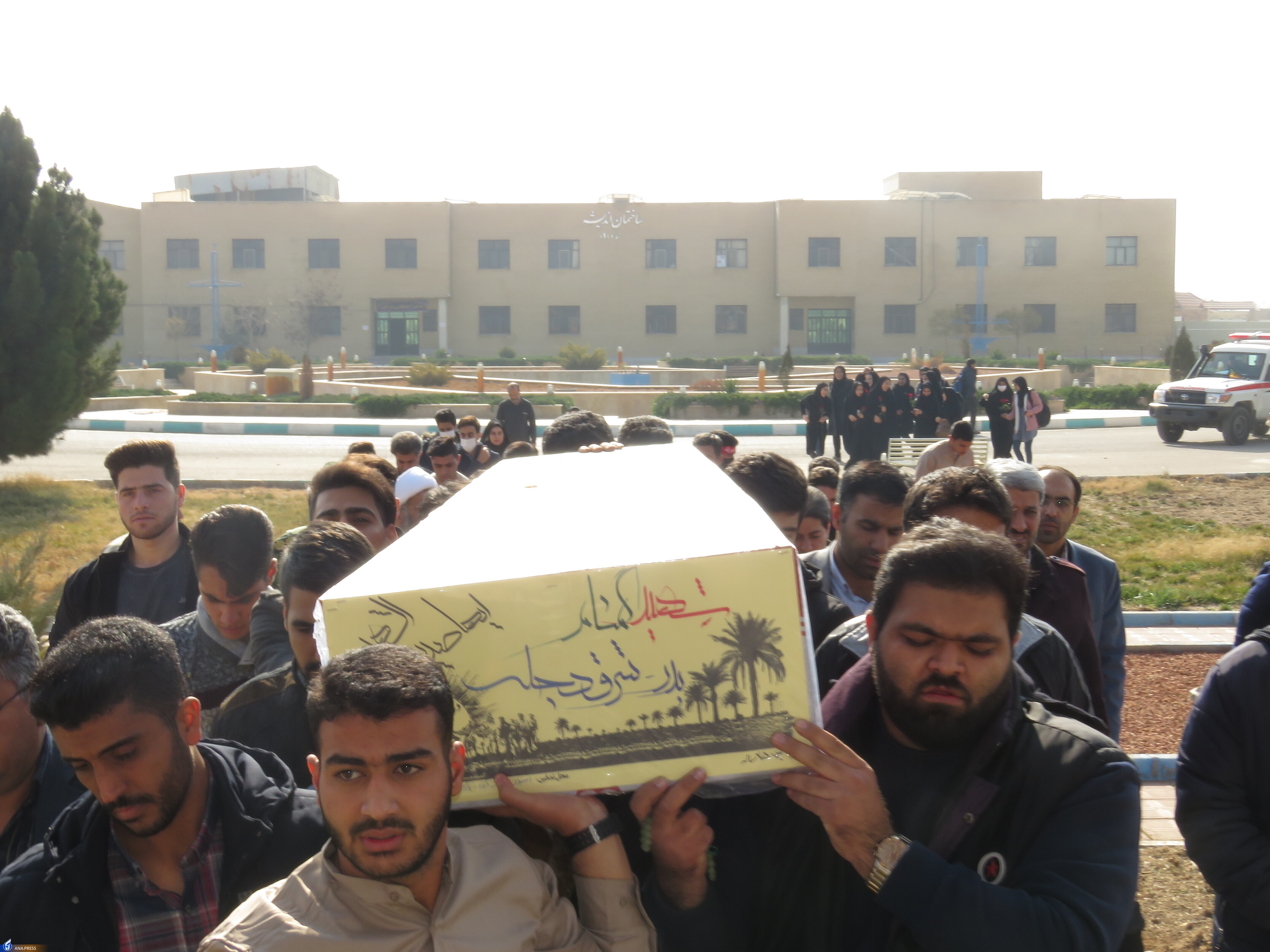 استقبال دانشگاهیان از شهدای جاویدالاثر استقبال دانشگاهیان از شهدای جاویدالاثر