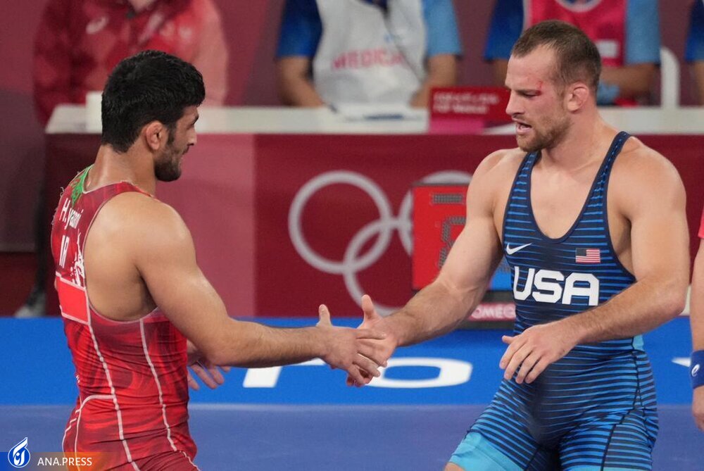 والنسیا از تگزاس تا زاگرب به دنبال پادشاه؛ فرار دوباره پونیا از حسن یزدانی! والنسیا از تگزاس تا زاگرب به دنبال پادشاه؛ فرار دوباره پونیا از حسن یزدانی!